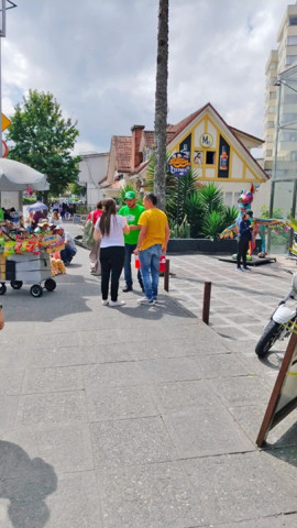 Pidiendo firmas Foto | LA PATRIA