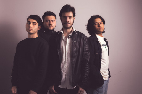 Foto | Cortersía de Sonic Barton | LA PATRIA Sergio Bedoya (voz y guitarra principal), Andrés Martínez (batería), Alejandro Ceballos (voz y guitarra rítmica) y Martín Lince (teclados) son los integrantes de la agrupación Sonic Barton.