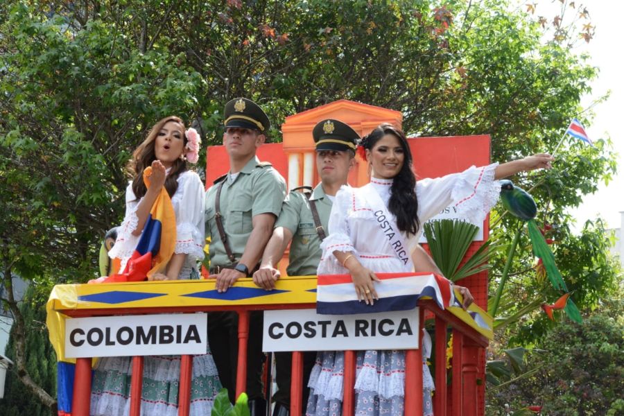 Desfile de Bienvenida 2024