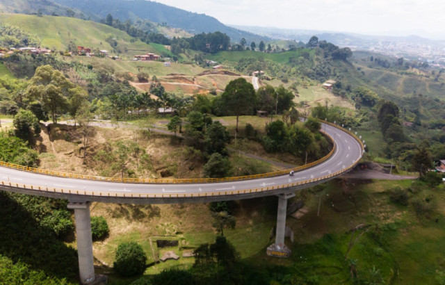 El puente Helicoidal hace parte de Autopistas del Café y une a Dosquebradas con Santa Rosa, en Risaralda. 