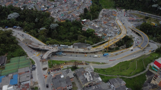 Obras en el intercambiador vial de Los Cedros (Manizales)