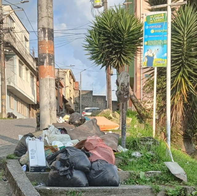 Foto | Cortesía | LA PATRIA  Este era el estado del andén de la calle 42 el 15 de a