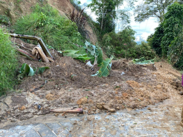 Derrumbe en la vereda Caracolí de Supía (Caldas).