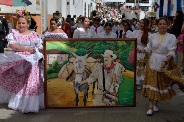 Salamina desfile