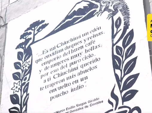 Le cambian la fachada