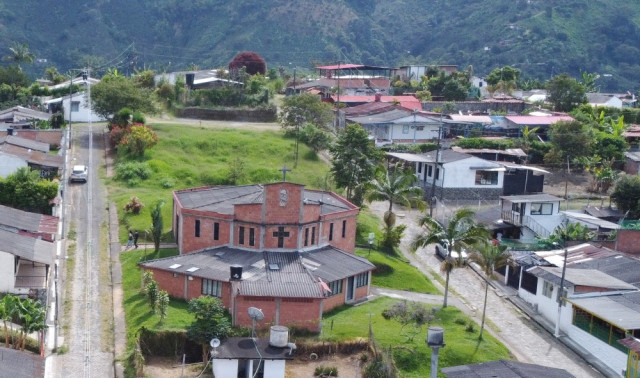 El Santuario de la Virgen de Guadalupe se convirtió en el eje principal del caserío. Turistas de todo el país llegan para pedir milagros y agradecer los favores recibidos.