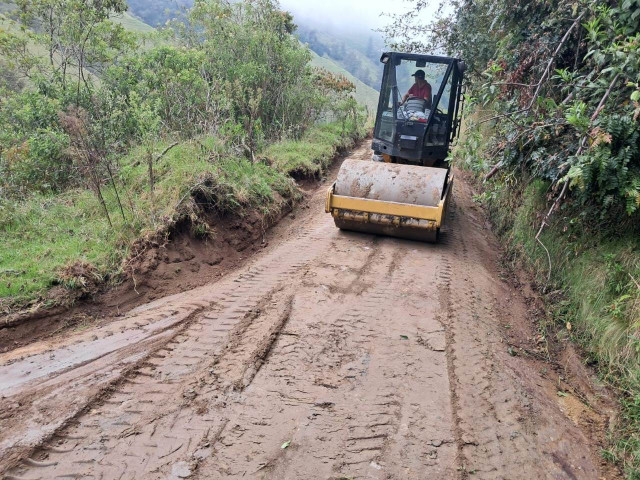 "Avanzamos para que nuestros empresarios del campo tengan competitividad y puedan comercializar sus productos en la zona urbana", expresó el alcalde de Neira, Jhon Jairo Castaño Flórez.