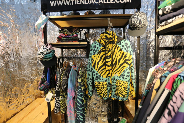 Prendas con 'vida propia': una marca llena de color en Manizales, su creadora suma seis años con estilo propio Calle genera seis empleos directos.