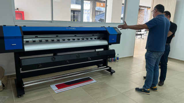 Adquieren plóter propio