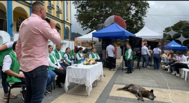Ni el perro se perdió la rendición de cuentas 
