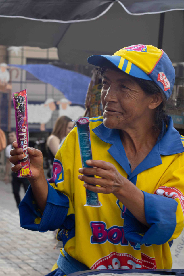 Carmen Rosa tiene 2 nietos que ayuda a mantener.