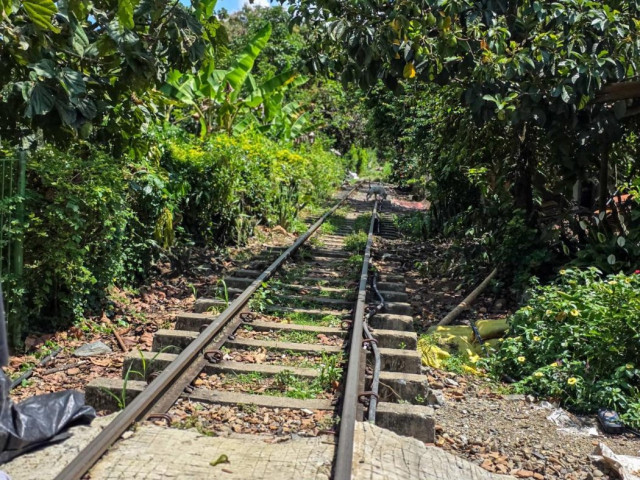 El proyecto del Tren del Café busca mejorar la conectividad con el puerto de Buenaventura (océano Pacífico) y con la construcción de Puerto Antioquia (océano Atlántico).
