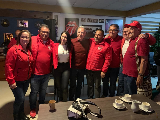 Liberales se reúnen con Octavio Cardona