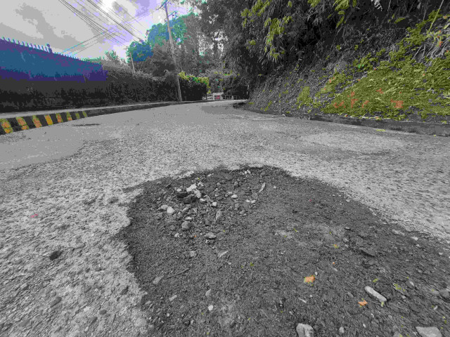 Piden repar huecos en la vía Peñón-Panorama