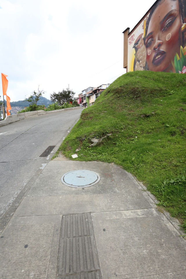 En la entrada al barrio La Danilea piden adecuar andénes