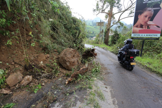 Afectaciones en la vereda Gallinazo por desbordamiento de quebrada