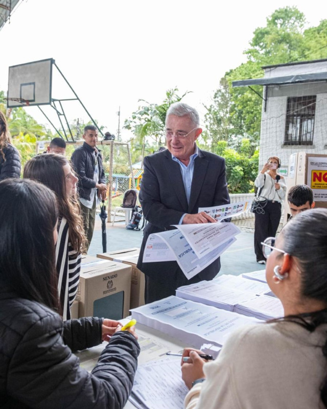 Álvaro Uribe, candidato al Senado 