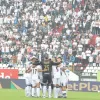 Hinchas del Once Caldas que no pueden asistir al estadio Palogrande por la sanción que impuso la Dimayor, viajaron anoche a Medellín para ver el partido en estadio Atanasio Girardot. 