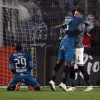 Jugadores del Deportivo Pereira celebran hoy la clasificación tras el partido de la Copa Libertadores ante el Colo Colo en el estadio Monumental en Santiago (Chile).