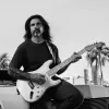 Juanes y su Stratocaster, de Fender.