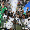 Jugadores de LDU Quito celebran al ganar la Copa Sudamericana frente a Fortaleza, en el estadio Domingo Burgueño Miguel en Maldonado (Uruguay).