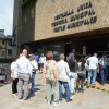 Contribuyentes en la sala de espera de la Unidad de Rentas en la mañana de ayer.