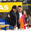 El alcalde de Manizales, Jorge Eduardo Rojas (centro), le propuso al presidente de Colombia, Gustavo Petro, que ambos gobiernos trabajen en un proyecto conjunto de vivienda para la ciudad. En la foto los acompaña Laura Sarabia, directora del Departamento Administrativo de la Presidencia.