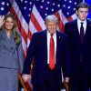 Donald J. Trump con su esposa, Melania Trump, y su hijo Barron Trump.