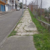 Fotos I LA PATRIA  En Calle Larga, vía que une a los barrios Chipre y Campohermoso, parte de un andén está invadido de hendiduras. La Alcaldía la incluyó en el inventario de necesidades. La comunidad espera las obras. 