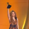  Shakira recibió este domingo su cuarto premio Grammy.