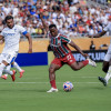El chocoano Jhon Arias (c) durante un partido de cuartos de final de la Copa Mundial de Clubes de la FIFA 2025 entre Fluminense FC y Al Hilal en Orlando, Florida, EE.UU., el viernes 4 de julio del 2025.