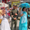 Las abuelas candidatas al Reinado de la Sabiduría participaron este viernes por la mañana en el desfile de carrozas que recorrió las calles de este municipio cafetero.