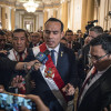 El presidente interino de Perú, José Jerí Oré se dirige a los medios tras jurar su cargo ante el Pleno del Congreso este jueves en Lima, (Perú).