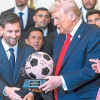 Foto | EFE | LA PATRIA El presidente estadounidense, Donald Trump, compartió el pasado jueves con el futbolista argentino Lionel Messi durante la recepción al Inter Miami como campeón de la pasada temporada de la MLS, en la Casa Blanca.