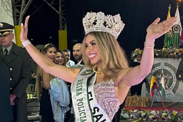 Linda Sibrián, representante de El Salvador, durante los desfiles se ha caracterizado por su carisma. 