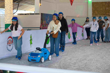 El ingreso al reino del Grinch tiene un costo de 3 mil pesos, la pista de hielo 35 mil pesos, mientras que la granja y los saltarines tienen un valor de 10 mil pesos cada uno.