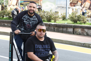 Óscar Serna Henao, Tungo, acompañado de su copiloto, Juan Camilo Aristizábal.