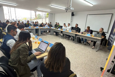 El primer comité de seguridad se desarrolló este viernes (2 de enero) en la estación de Bomberos de Fundadores. 