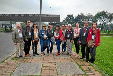 Foto / Cortesía / LA PATRIA Julio Amaya (Fresno) , Braian Rodríguez (Fresno), Catherine Marín (Herveo), Carmen Ocampo (Armero- Guayabal), Elmer Bonilla (Herveo), Mary Suárez (Casabianca), Luz Dary Pinilla (Lérida), Fernando Niño (Lérida), Ramiro Ávila (Falán), Patricia Patiño (Fresno), Jaime Murillo (Líbano), Mariana Erazo (Falán) y Yimi Escobar, presidente de la Federación de Acción Comunal del Tolima.