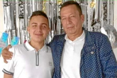 Felipe Orozco Gómez con su padre Andrés Orozco.