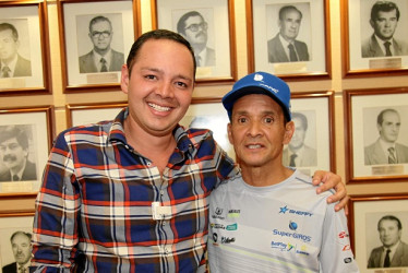Nelson Rodríguez Serna (Cacaito Rodríguez) y Carlos Mario Marín, alcalde de Manizales.