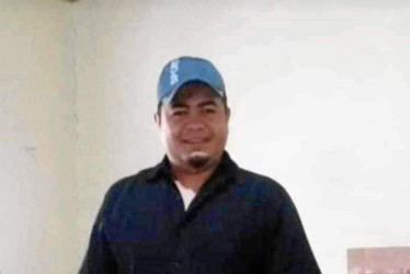 Foto| Cortesía | LA PATRIA ​​​​​​​El Padre Fabián Mauricio Parra Gaviria, sacerdote manizaleño, de 30 años de edad, falleció de un infarto. Estudió en el Seminario Inter Misional de Bogotá y fue ordenado sacerdote para la Iglesia de Nicaragua. El regimen de Daniel Ortega lo exilió y al llegar a Colombia el Arzobispo de Bogotá lo envió como misionero a Barbacoas-Nariño.