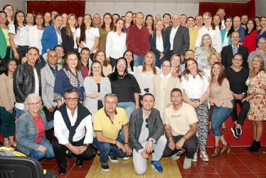 Foto | Argemiro Idárraga | LA PATRIA Diego Villada fue el encargado de dictar la conferencia, Redes Neuronales de los Ejes Transversales Pedagógicos para la Salud Mental, en el colegio Redentoristas. Asistieron docentes y Elizabeth Pacheco Alzate, secretaria de Educación de Manizales.