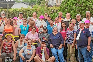 Foto | Lector | LA PATRIA Beatriz Arbeláez, Jorge Durán López, Lucero Bohórquez, Josefina Arenas, Jaime Calderón, Martha Lucía Vélez, Gloria Ramírez, Luz Eneida Agudelo, Darío Augusto Cardona, Juan Bautista Parra, Carlos Trejos, Jhon Jairo Rubio, Manuel Antonio Hurtado, Jimmy Franco, Alberto Mier, Juan Fernando Delgado, Sandra Londoño, Luz María García, Carlos Hernán Herrera, Javier Echavarría, Luis Alfonso Penagos, Hernán Ramírez, Mónica González, Germán Zamora, Alejandra Meza, Claudia Serena Jiménez, Marl