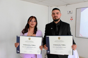 Graduados del programa de Administración Pública Territorial en La Dorada.