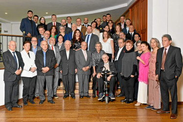 Asistentes a la cena.