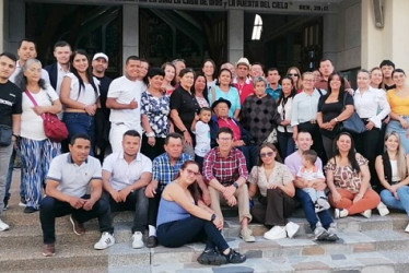 Foto | Henry Giraldo | LA PATRIA Ramón Marulanda, nacido en Manzanares (Caldas), de 100 años y su esposa Nilde Salgado de 96 celebraron 77 años de vida matrimonial en el Santuario de Nuestra Señora de Fátima en Manizales, rodeados de hijos, nietos, bisnietos y familiares. Felicitaciones.