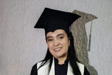 Carolina Gómez Villamil, docente de Fresno (Tolima), obtuvo su título como magíster en Educación con Componentes en Profundizaciones de la Corporación Universitaria Minuto de Dios (Uniminuto).