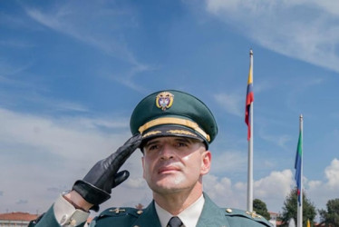 Juan Gabriel Toro Botero, natural de Manzanares (Caldas), recibió su ascenso a Coronel del Ejército Nacional.