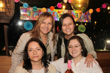 Foto | Argemiro Idárraga | LA PATRIA Gloria Elena Zuluaga, Daniela Ramírez, Heidy Patricia Rivera Serna y Laura López.